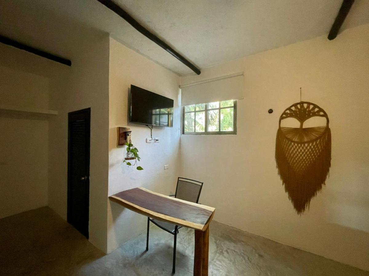 Mio Tulum Hotel Boutique Exteriör bild A dreamcatcher in a hotel in Tulum, Mexico