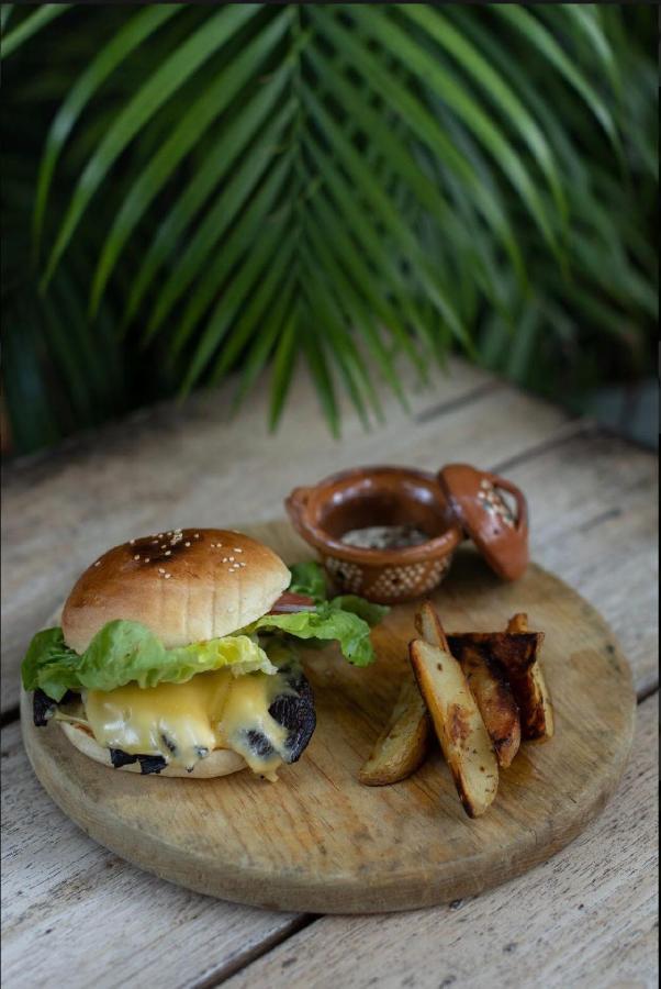 Mio Tulum Hotel Boutique Exteriör bild A torta ahogada